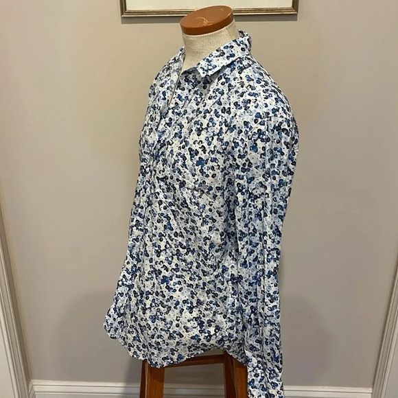 NWT!! Frank & Eileen - Woven Cotton Button-up Shirt in Blue Floral - Size Small - Picture 7 of 9